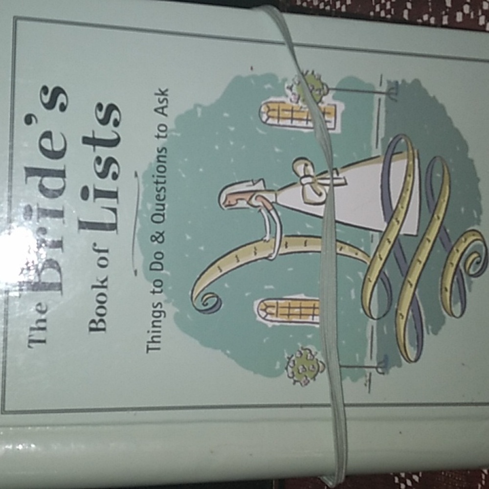 BRIDES BOOK OF LISTS 💒